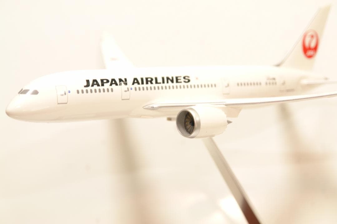 JAL ボーイング787 飛行機模型 1/200