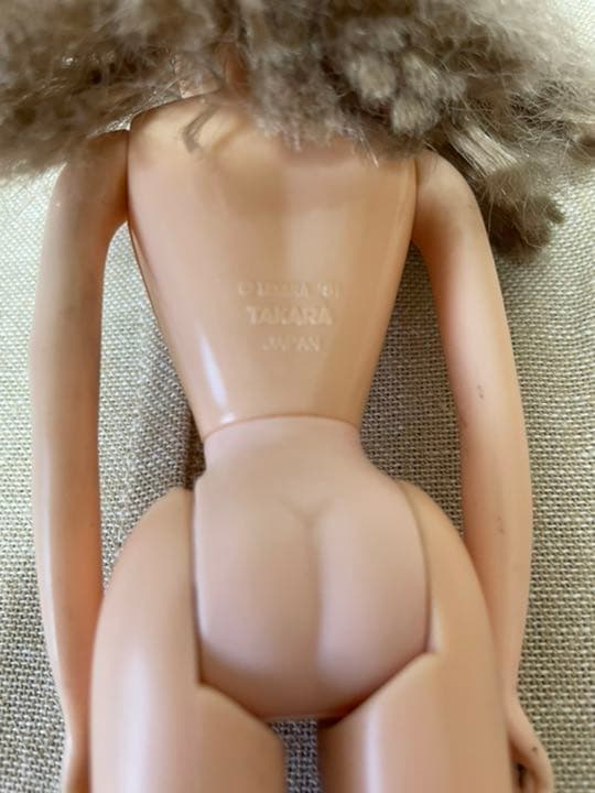 1984年タカラバービー　エクセリーナ灰睫ソバージュver