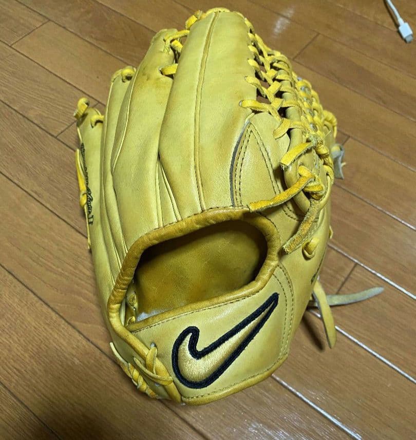 ナイキ 硬式グローブ