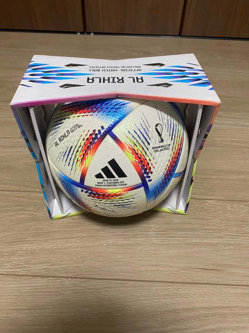 新品　アルリフラ　AL RIHLA カタールワールドカップ　　マッチデー