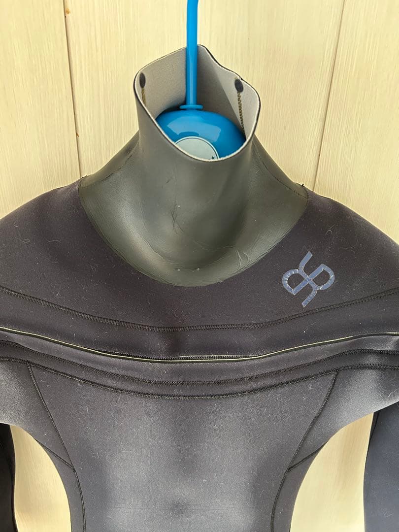 セール　RASH ウェットスーツ　セミドライ　ブラックエディション　6ミリ
