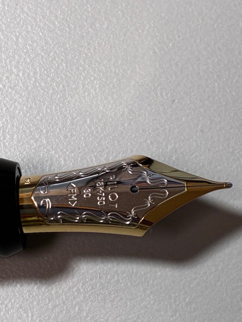 PILOT カスタム漆 レッド FM 美品 / CUSTOM URUSHI /