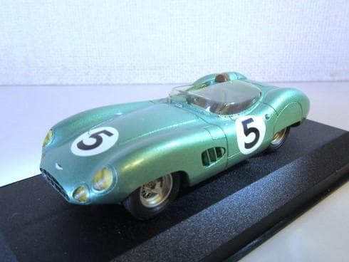 特価 Starter (1/43) アストンマーチン DBR1