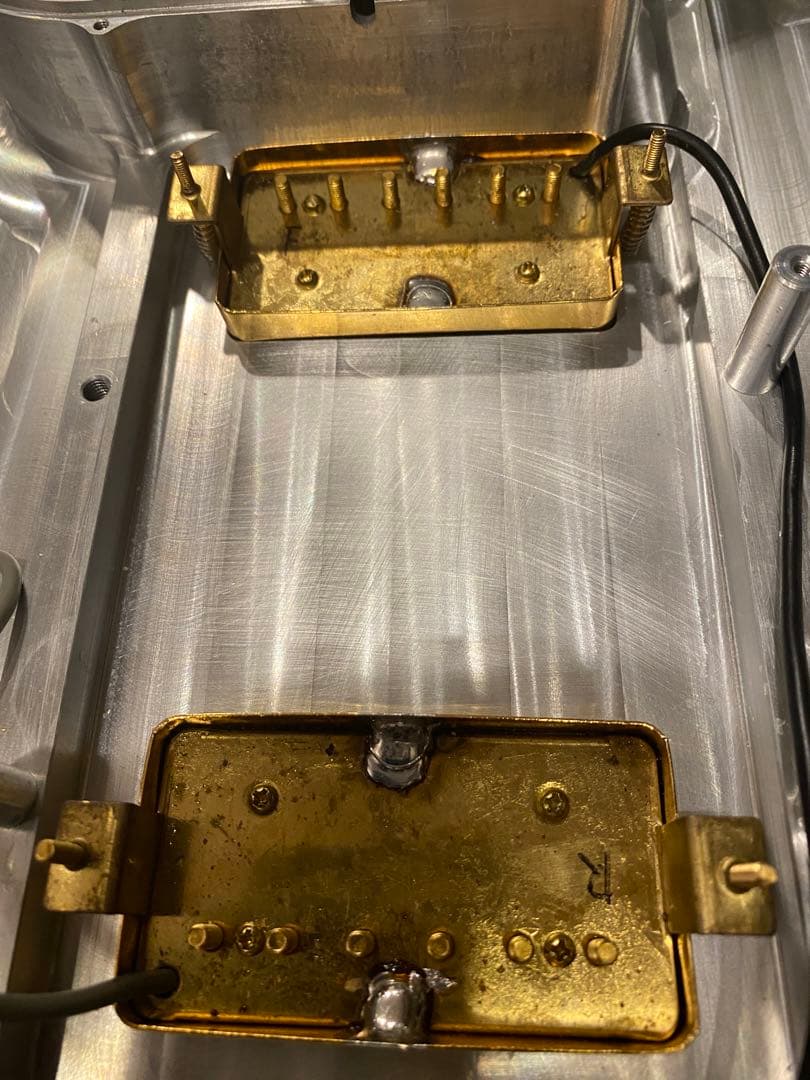 超激レア　history アルミボディ　ギター