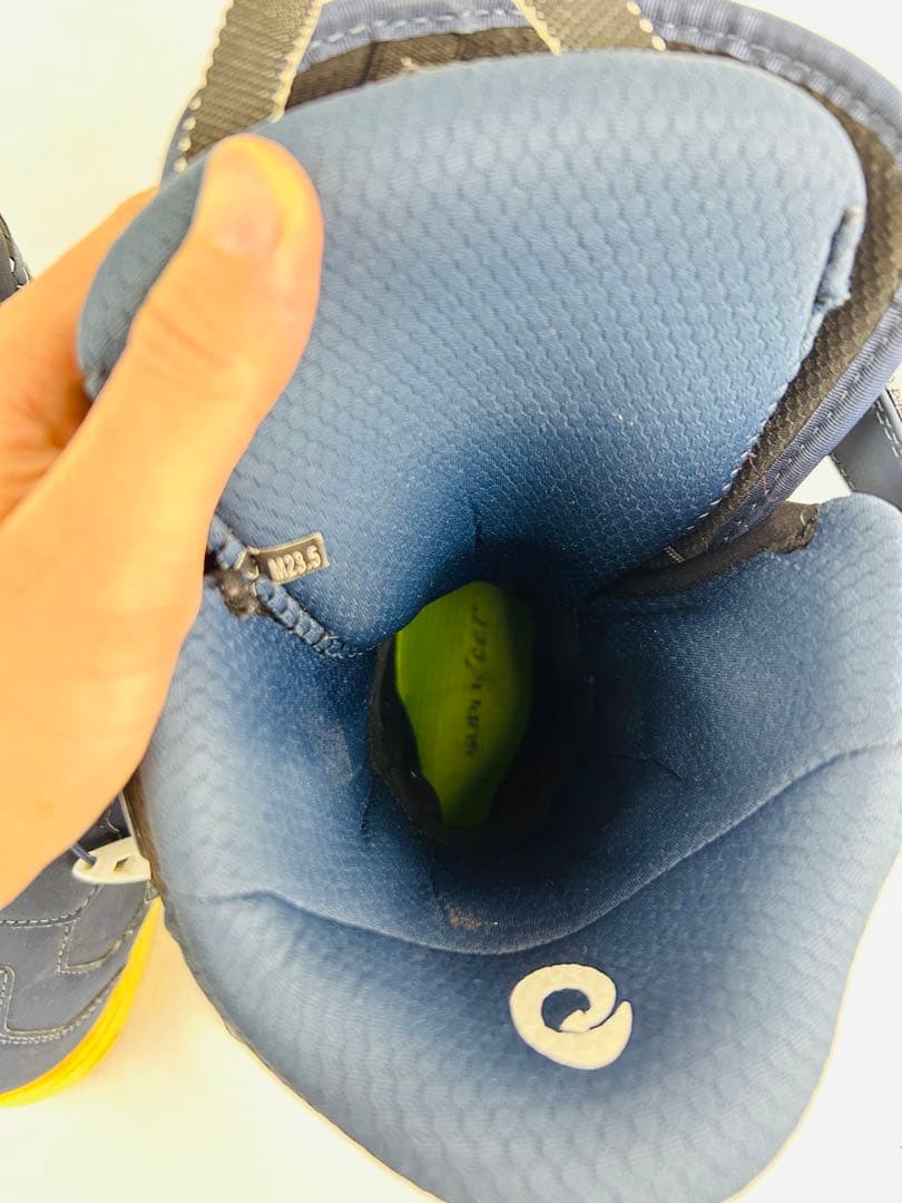 DEELUXE スノボブーツ　23.5cm スノーボード　レディース　子ども　靴