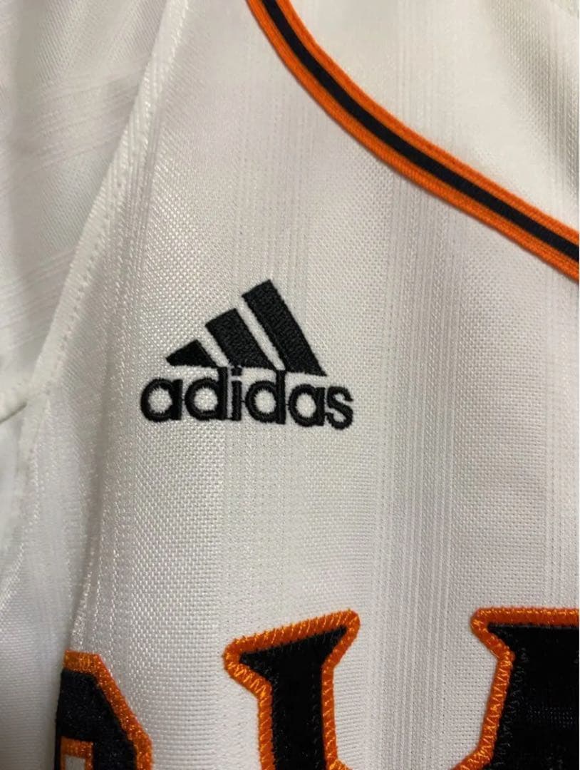 読売ジャイアンツ　ユニフォーム adidas製　坂本勇人選手　名球界記念