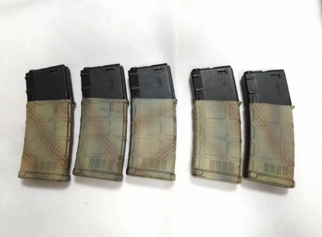 シュン（10月末まで）東京マルイ　M4CRW&マガジン10個セット