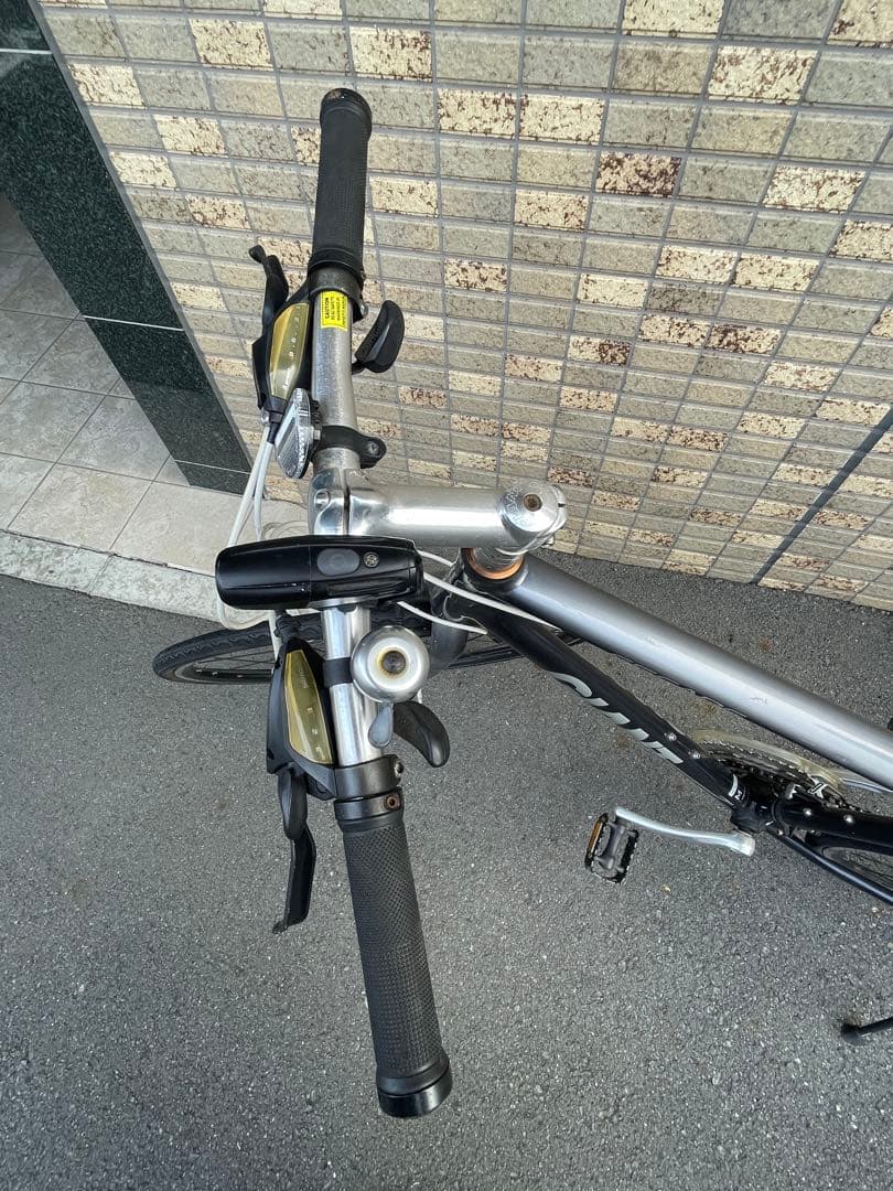 自転車本体 giant escape