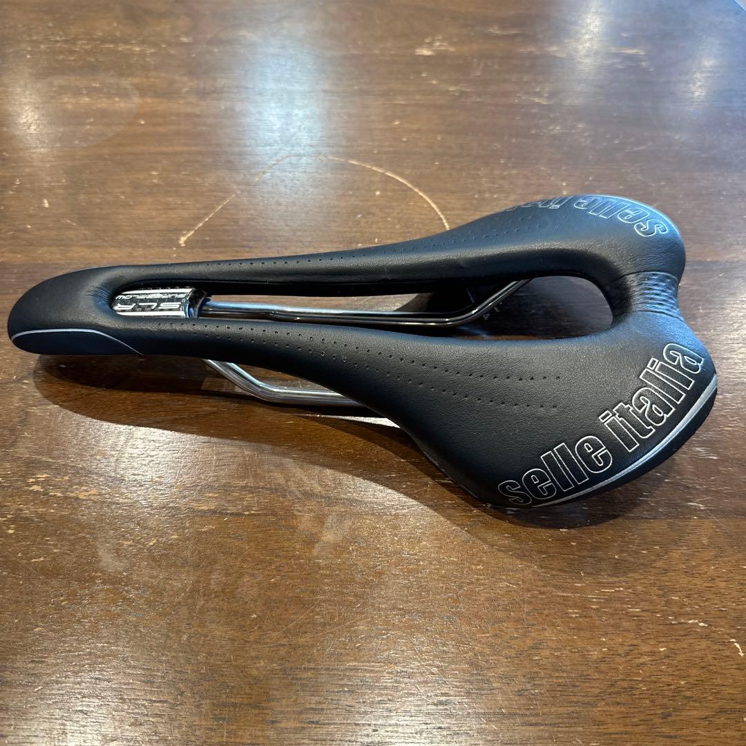 Selle Italia SLR ブラック サドル