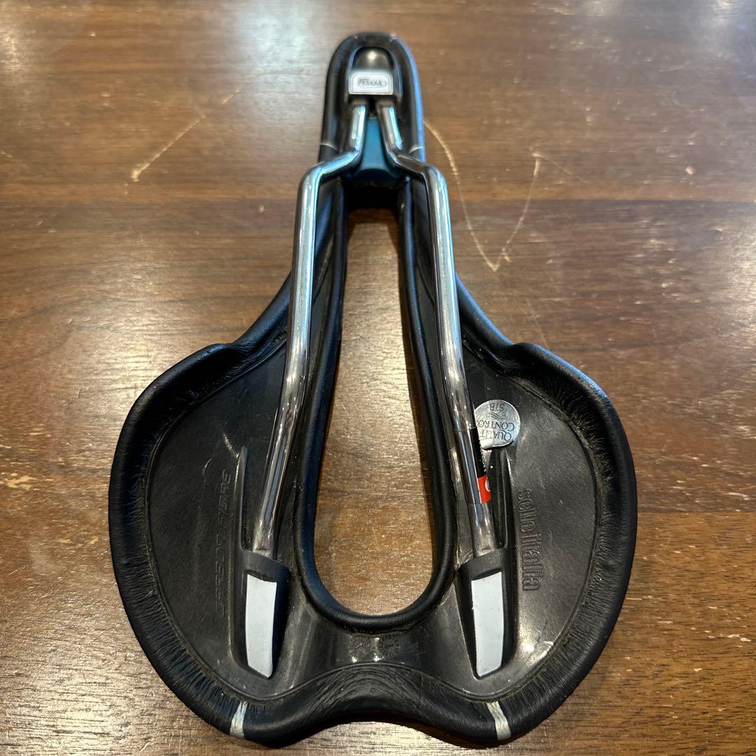 Selle Italia SLR ブラック サドル