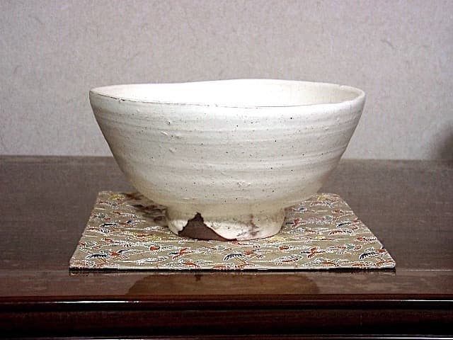 茨城・城里　松尾桃陽作　粉引　茶碗　無傷　共箱　保証。