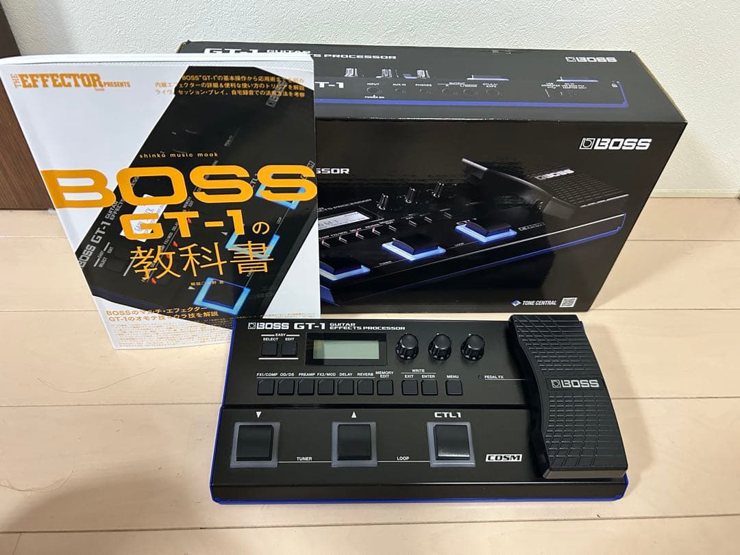 美品　BOSS GT-1 ギターエフェクター➕教科書