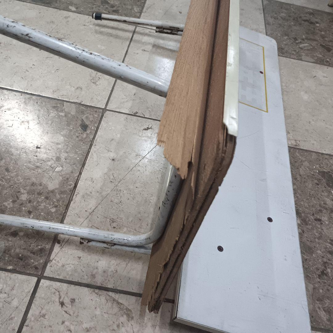 ４３００）小学館　小学一年生　ベンチ　店頭設置品？