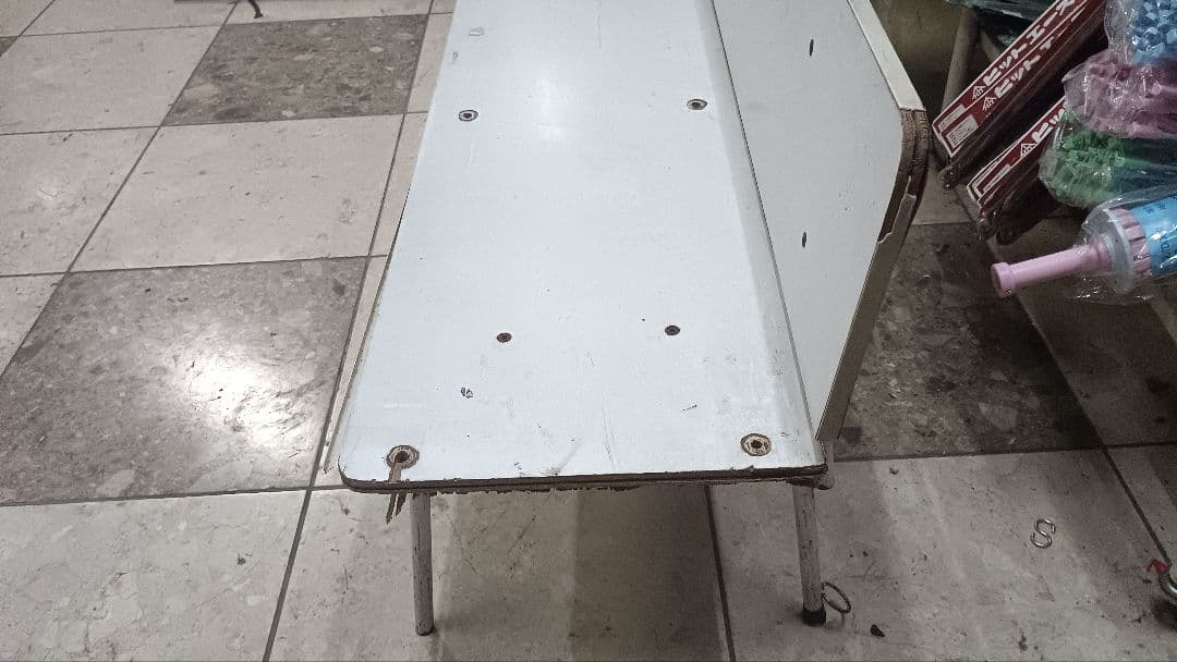 ４３００）小学館　小学一年生　ベンチ　店頭設置品？