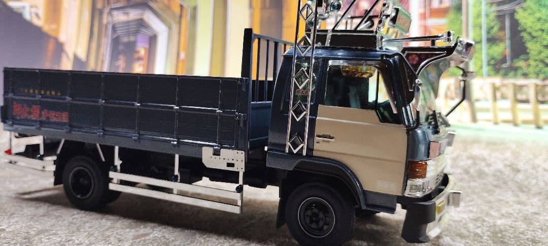 アオシマ　デコトラ　レンジャー4D　ヨコモチ根太郎　完成品