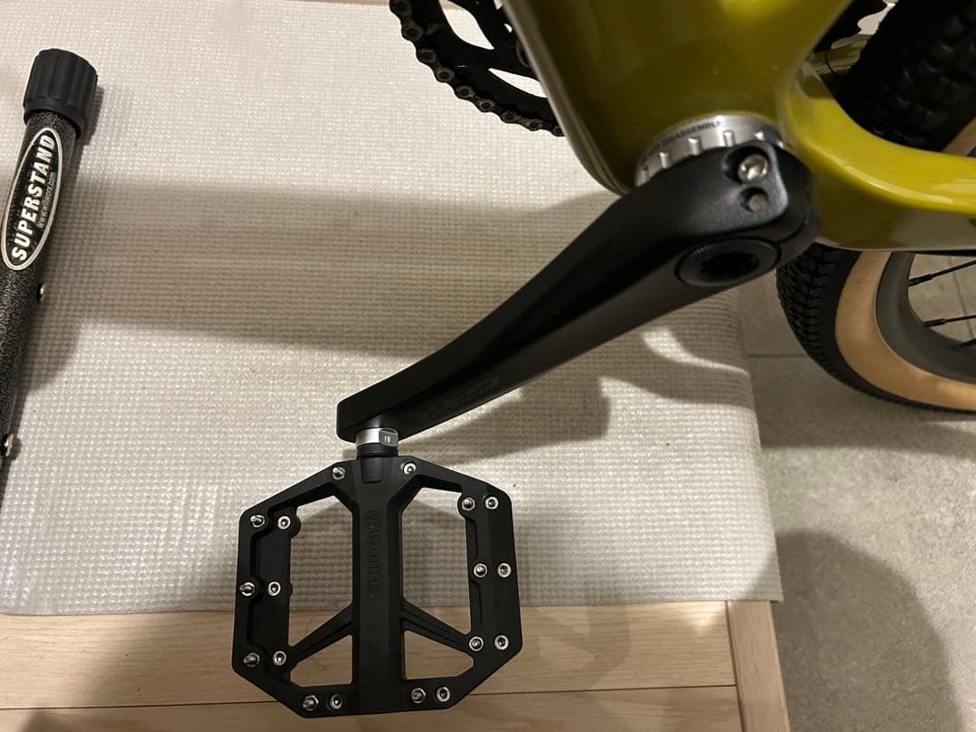 超美品　購入後半年以内　傷なし　cannondale トップストーンカーボン4