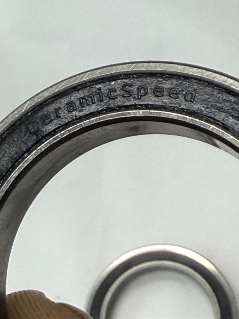 ceramicspeed BB30用ベアリング