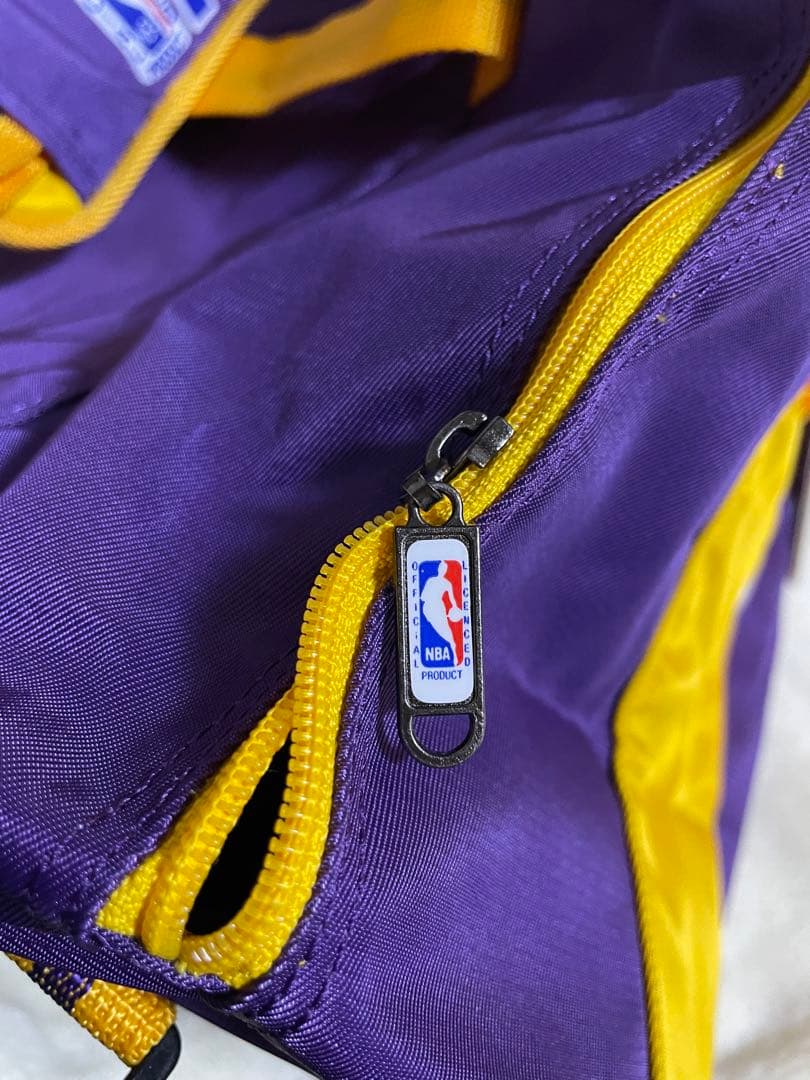 新品タグ付き！NBA ロサンゼルス レイカーズ ドラムバッグ ボストンバッグ