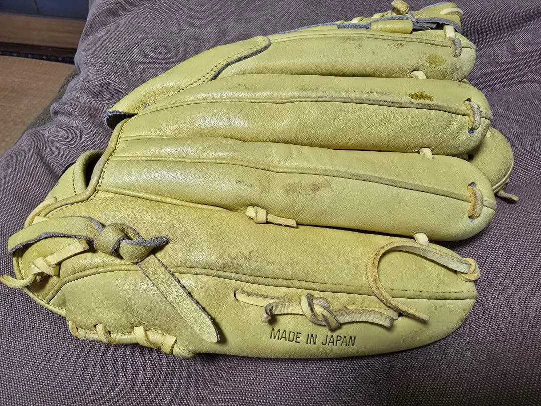 ZETT PROSTATUS イエロー、軟式、投手用 、左利き用