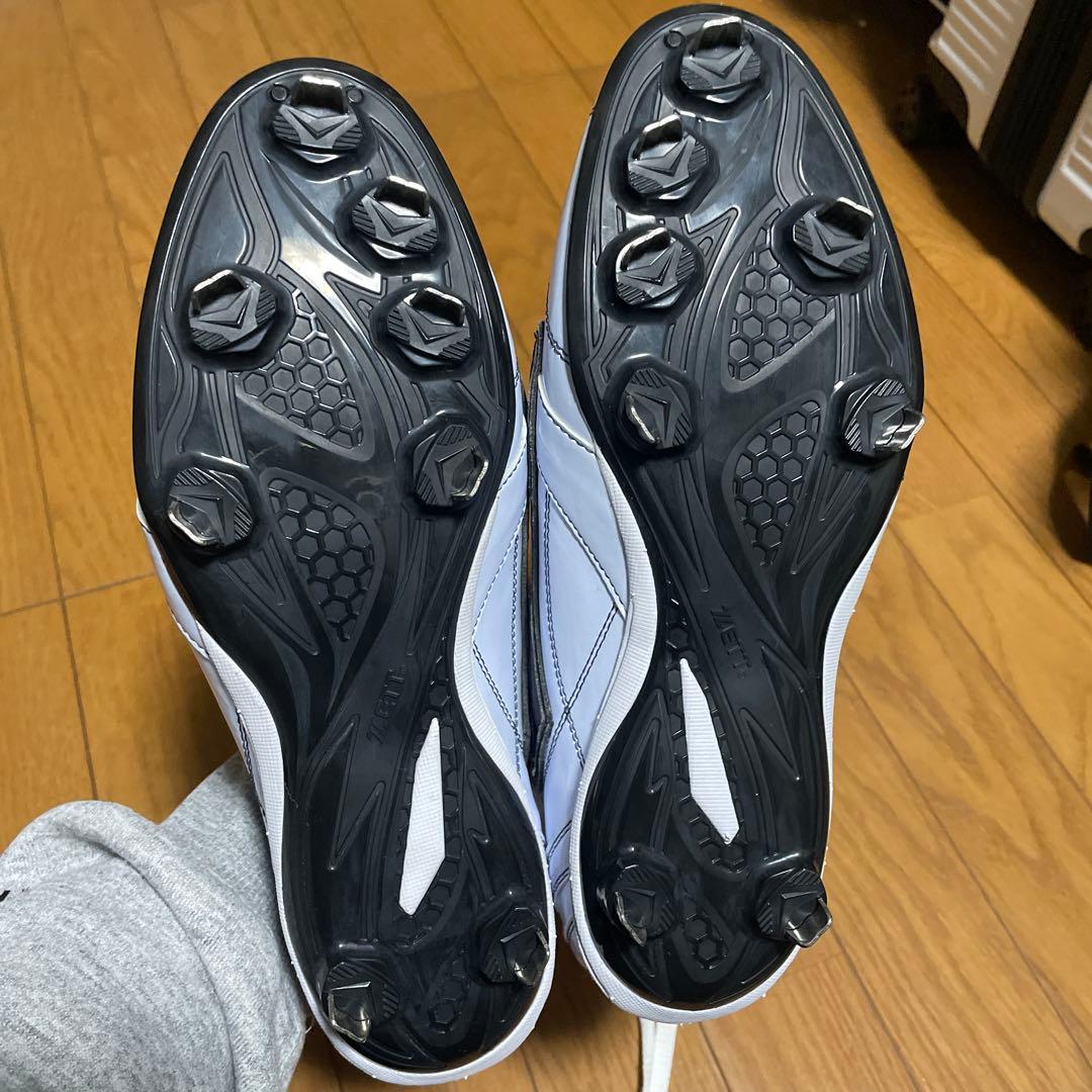 TENRI ホワイト スパイクシューズ