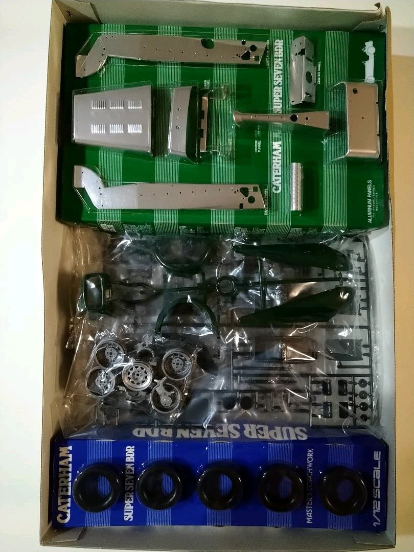 車　カスタムカー　タミヤ　プラモデル　ケーターハム　スーパーセブンＢＤＲ　絶版