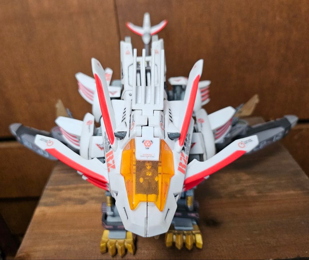 TOMY ゾイド 妄想戦記　ブレードライガーミラージュ 塗装済み