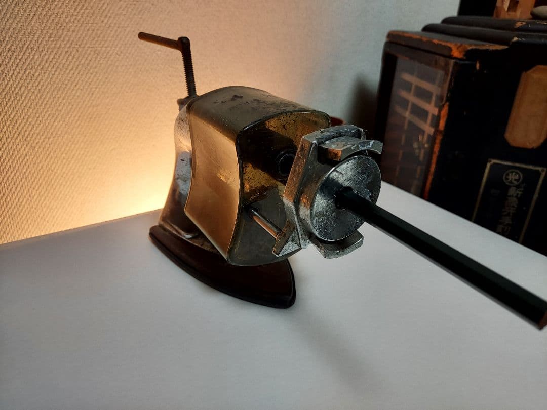 レトロ鉛筆削り／ビンテージ鉛筆削り／アンティーク雑貨／廃盤鉛筆