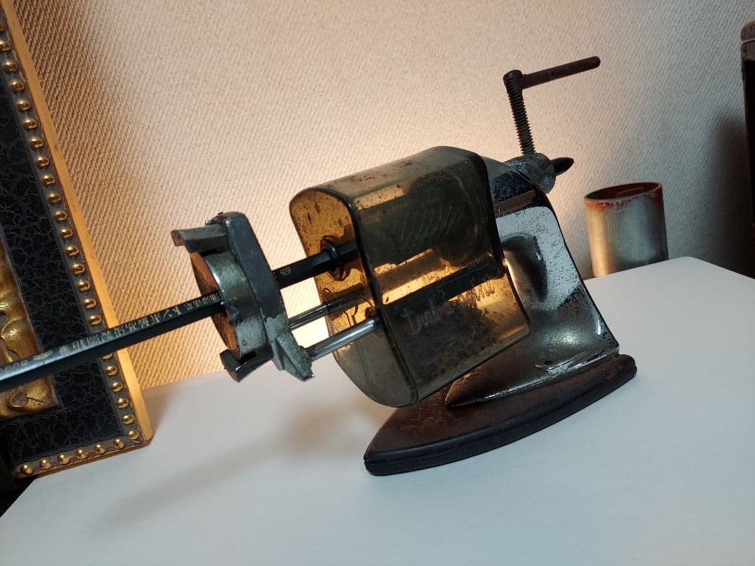 レトロ鉛筆削り／ビンテージ鉛筆削り／アンティーク雑貨／廃盤鉛筆