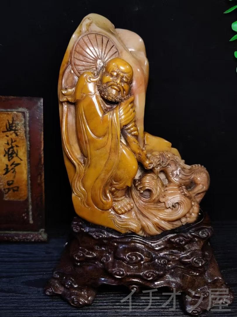 珍品【降龍羅漢】印鑑・寿山石彫｜紅絡田黄石｜仏像彫刻｜耐青作款｜風水置物｜手彫り