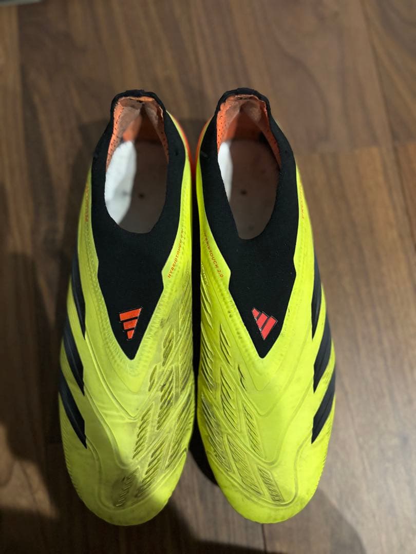 adidas Predator サッカーシューズ　FG 黄色