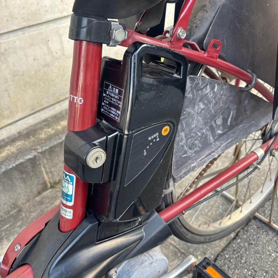 電動アシスト自転車 チャイルドシート付き 充電器あり　後輪タイヤパンク