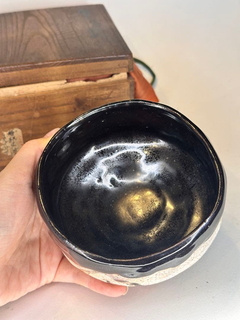 織部焼 日本製 黒釉 茶碗 茶道具 共箱 共布 底款有り