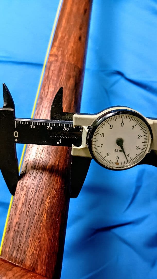 津軽三味線 東さわり 2940g 棹幅31.5ミリ　表皮張り替え済　ケース付