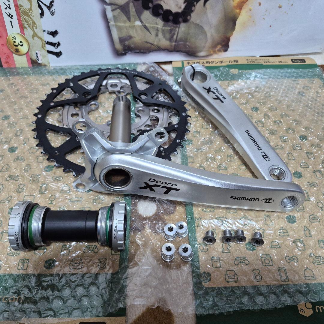 中古使用品　Shimano Deore XT クランクセット