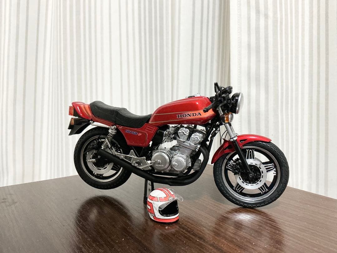 バリバリ伝説 巨摩郡CB750F 1/12プラモデル完成品