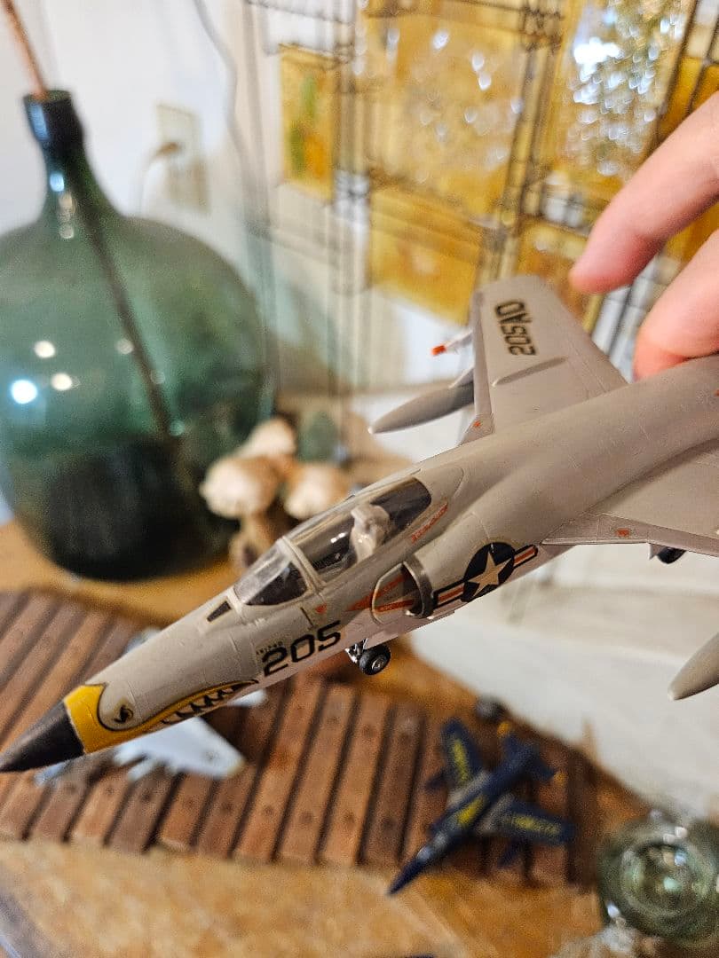 飛行機　模型　戦闘機　プラモデル　パンサー　ブルーエンジェル　コルセア