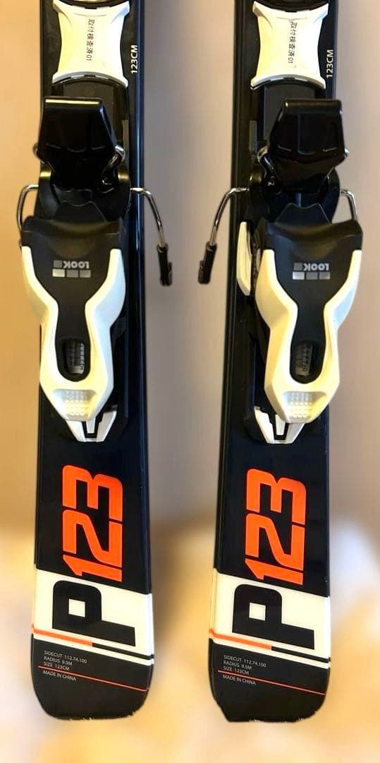 優*亮様 スキー板　ROSSIGNOL PURSUIT 123cm ストック、カ