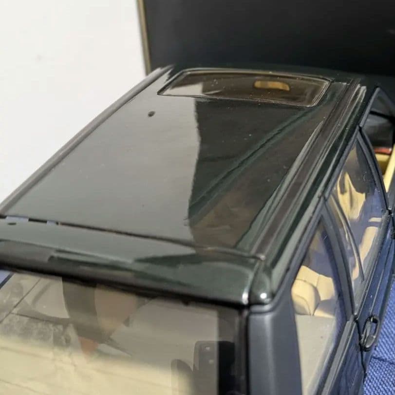 オートアート　ランドローバー　レンジローバー　1/18 P38a　LPレンジ