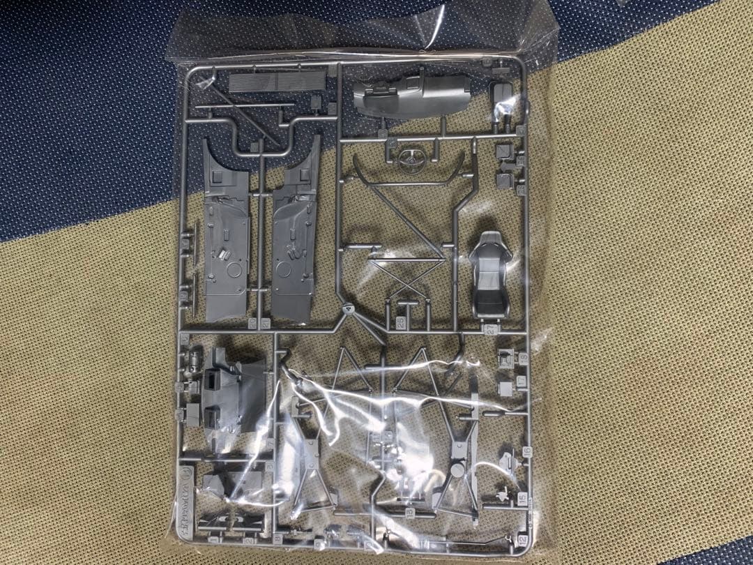 TAMIYA ペンズオイル NISMO GT-R R34 未組み立て箱に汚れあり