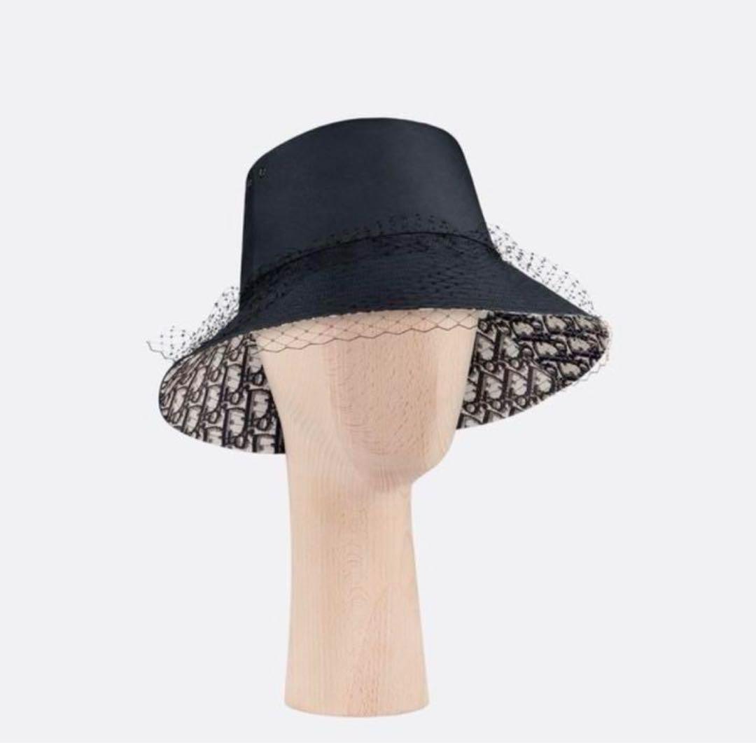 【完売品】　ChristianDior チュール付き　ボブハット