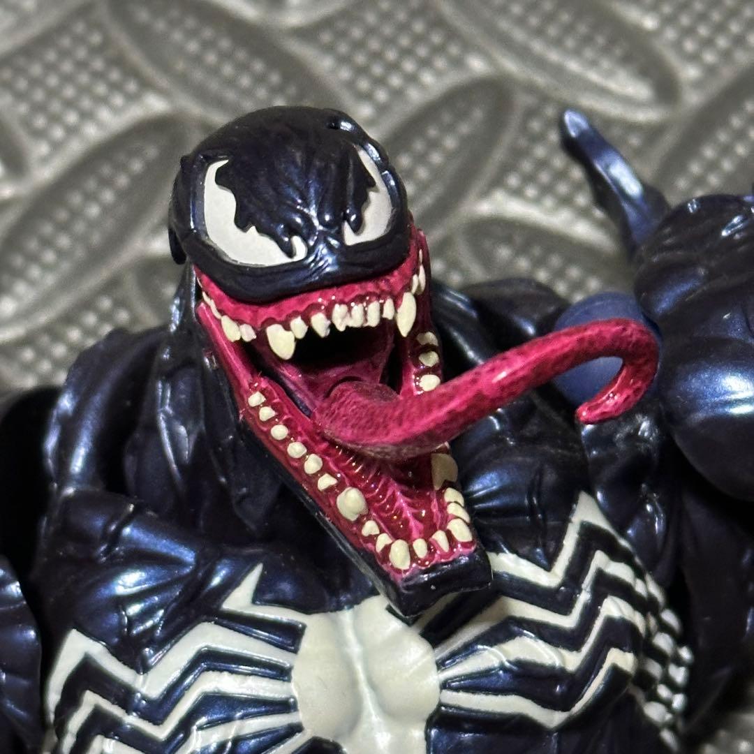 リボルテック　アメイジングヤマグチ　ヴェノム　海洋堂