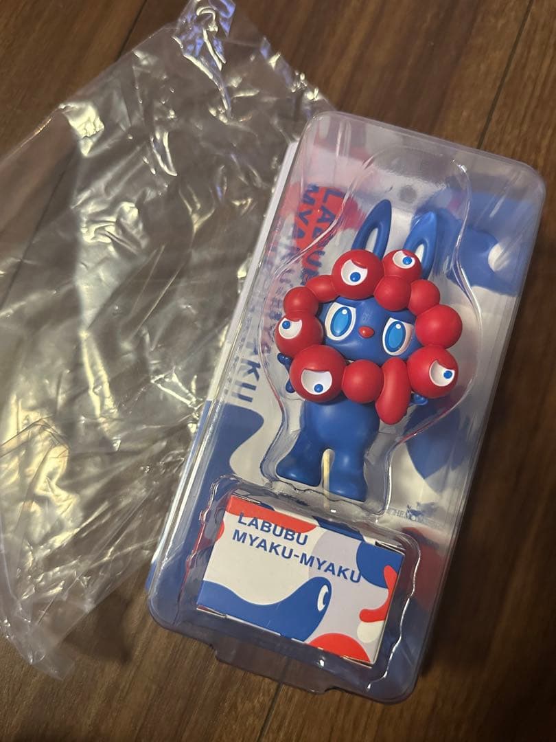 LABUBU MYAKU-MYAKU ミャクミャクラブブ　万博