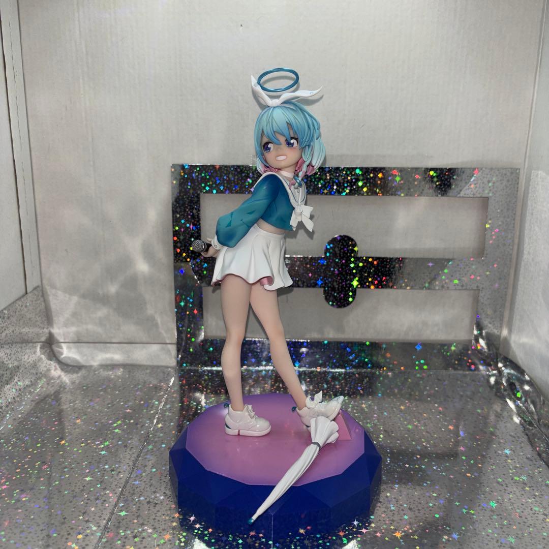ブルーアーカイブ　アロナフィギュア
