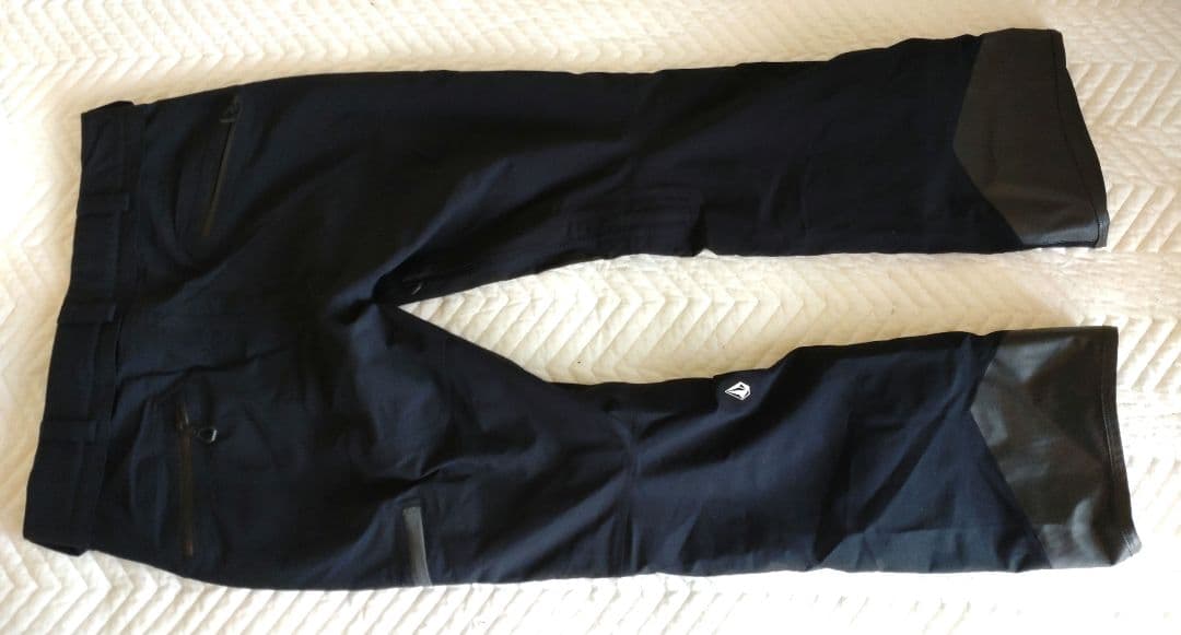 VOLCOM GORE-TEX スノーボードストレッチパンツ