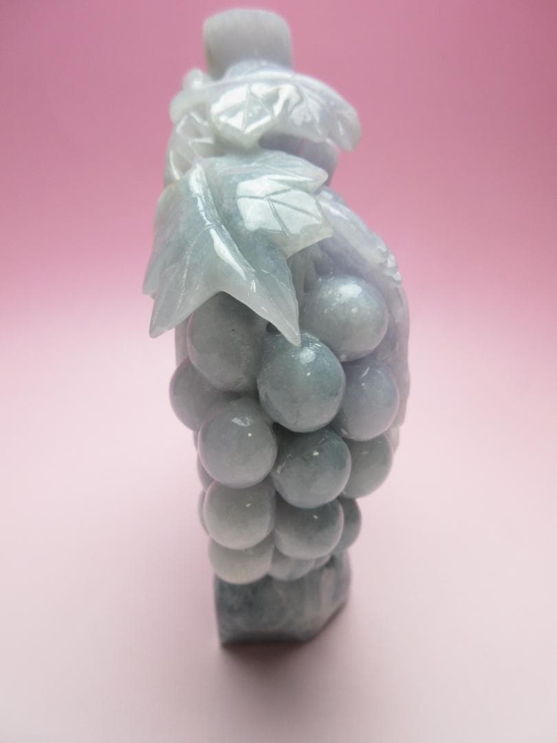天然ひすい 本翡翠 樹脂含侵なし 葡萄置物 TN111 70728