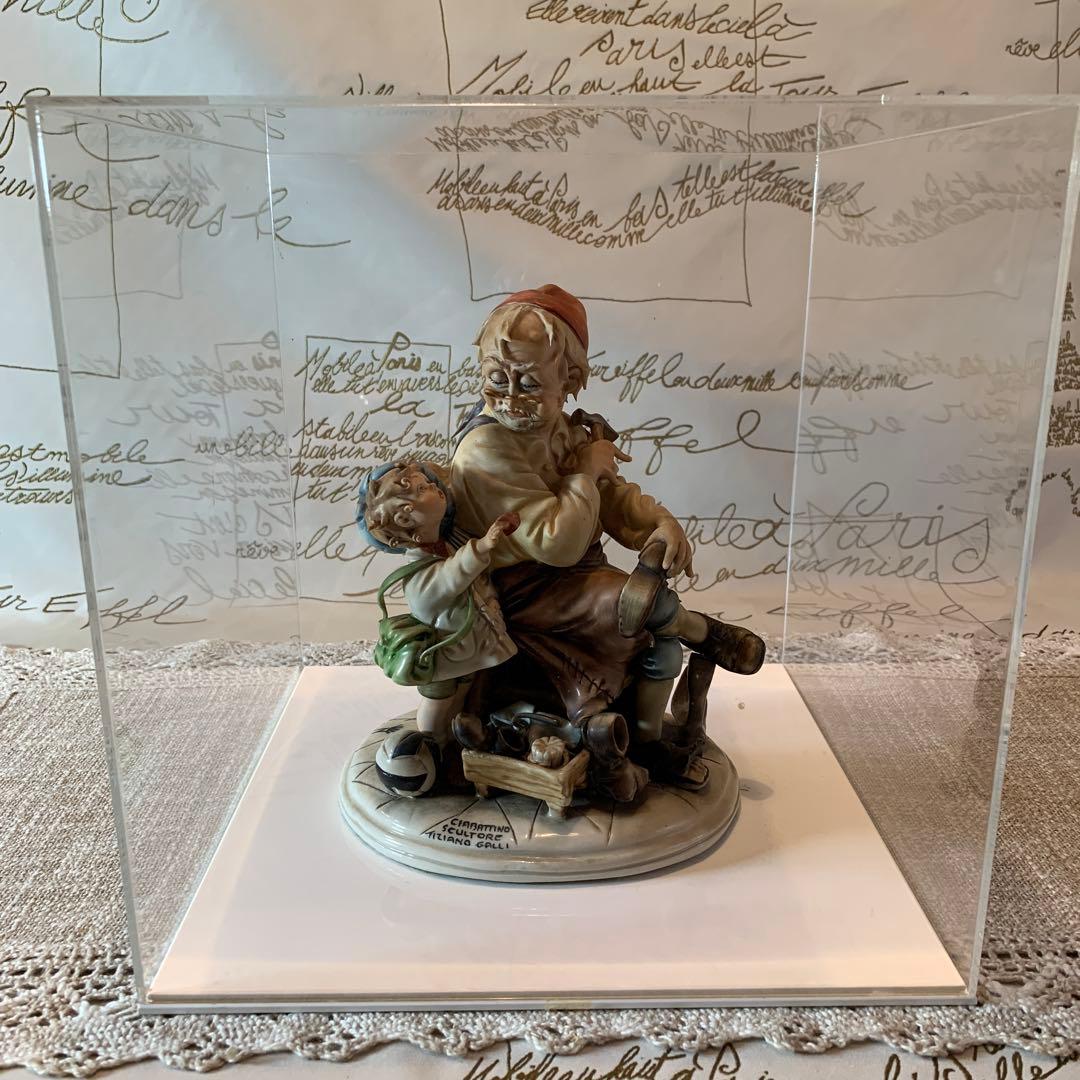 イタリア製　カポテモンテ　靴屋の叔父さんと少年の陶器人形！まつ毛まで陶器です！