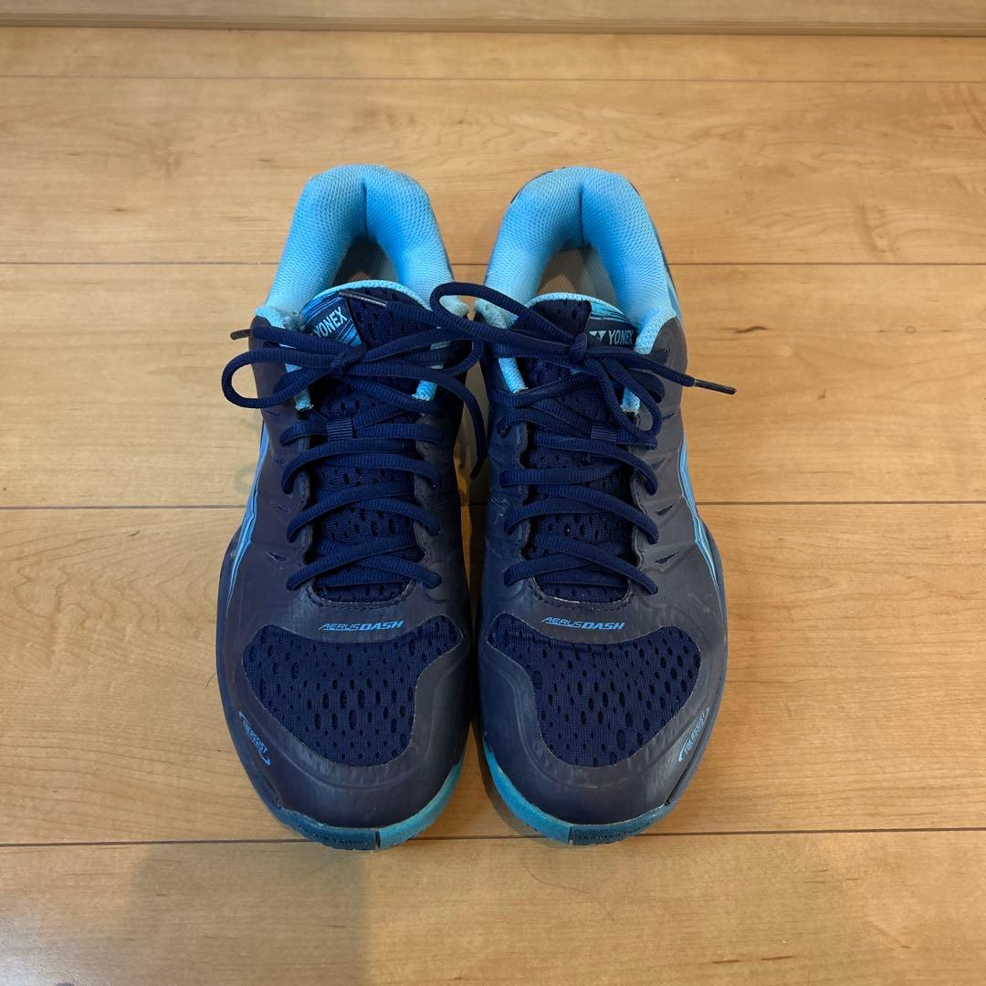 【十分に使える】ヨネックスパワークッションエアラスダッシュ3 GC 27.5cm