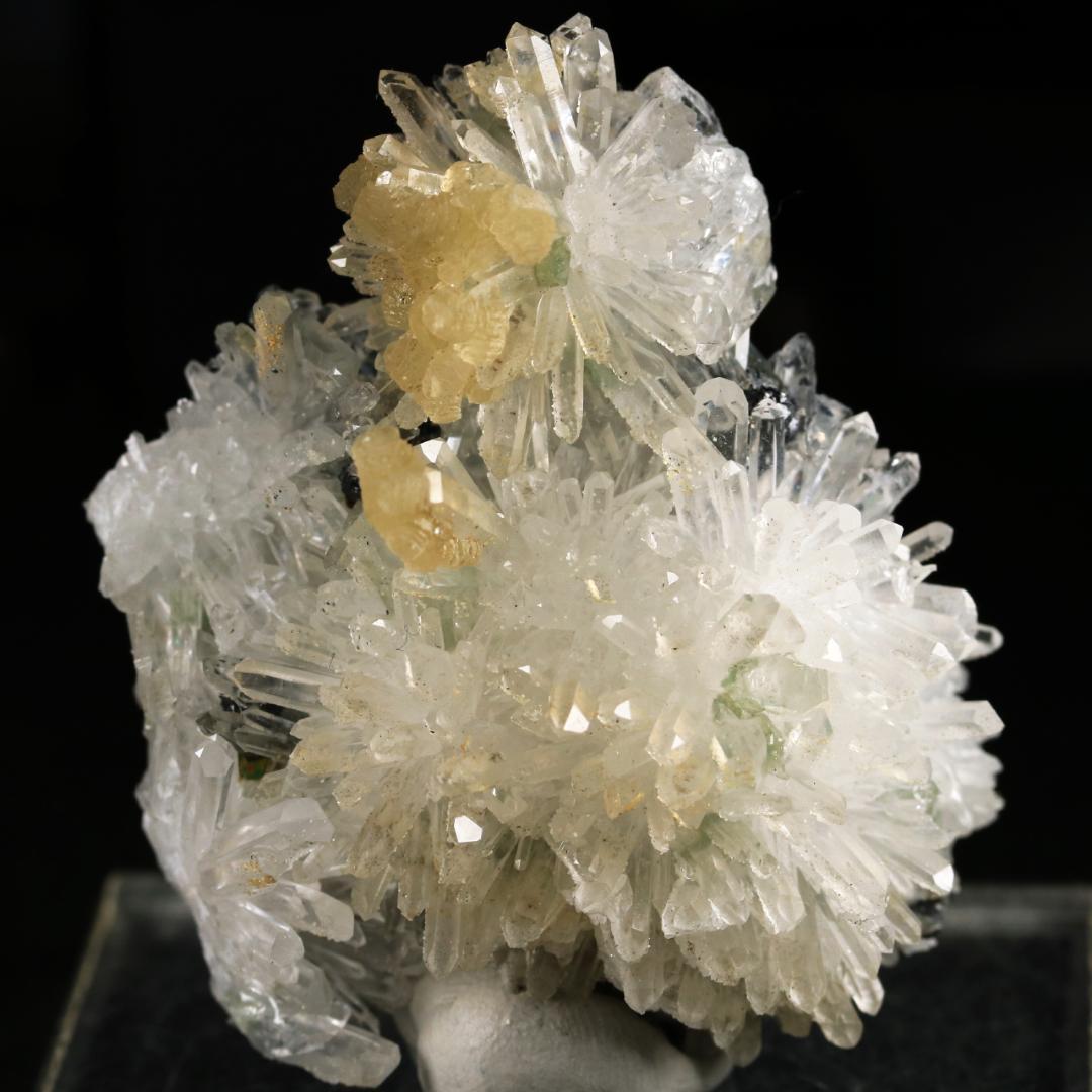 水晶 クォーツ ブルガリア産 ① / 原石 天然石 鉱物標本 クラスター