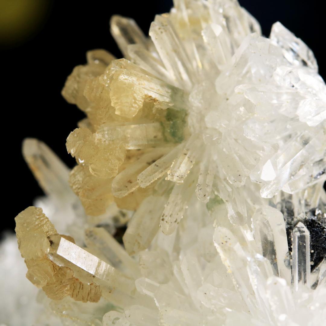 水晶 クォーツ ブルガリア産 ① / 原石 天然石 鉱物標本 クラスター