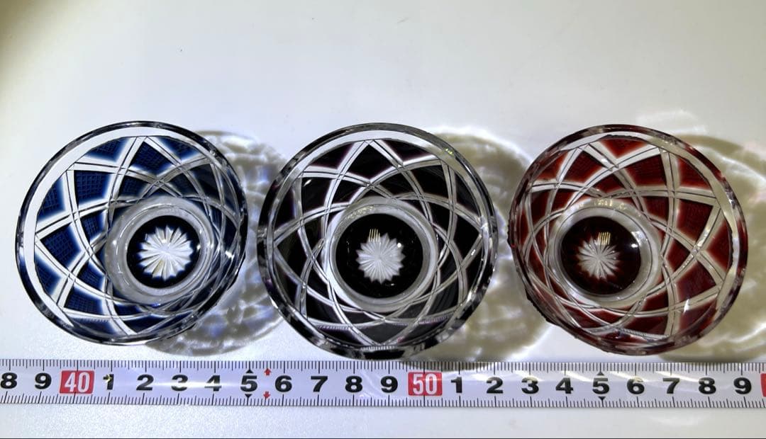 島津磯斉彬　薩摩切子色被せガラス酒杯　共箱　東Y7-1010☆1Fトルサル